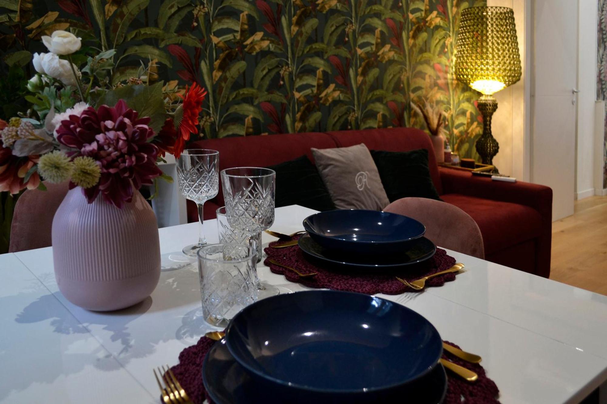 Peony House - 10 Min Duomo Apartment Милано Екстериор снимка