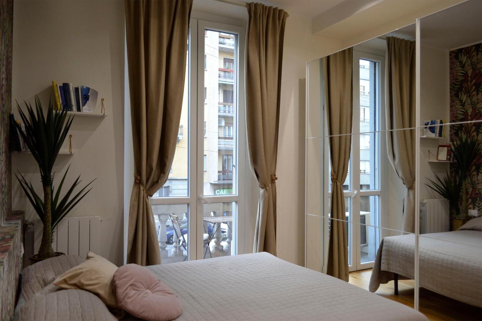 Peony House - 10 Min Duomo Apartment Милано Екстериор снимка