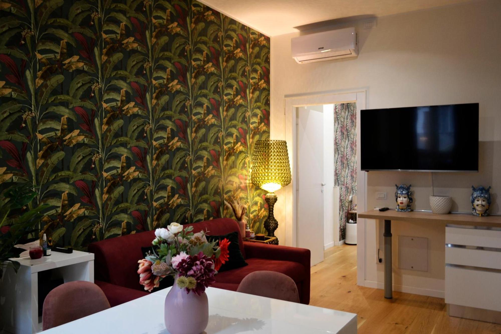 Peony House - 10 Min Duomo Apartment Милано Екстериор снимка